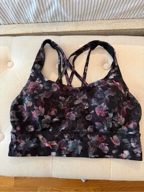LULULEMON FREE TO BE WILD BRA SIZE 10
